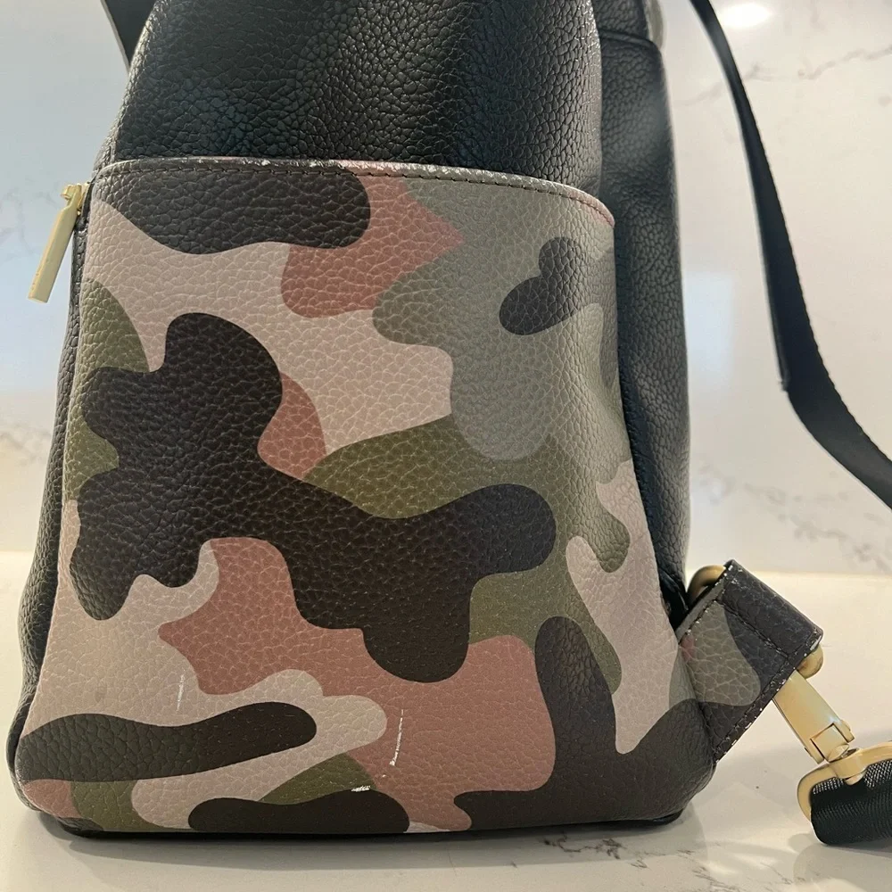 Freshly Picked Classic Diaper Bag